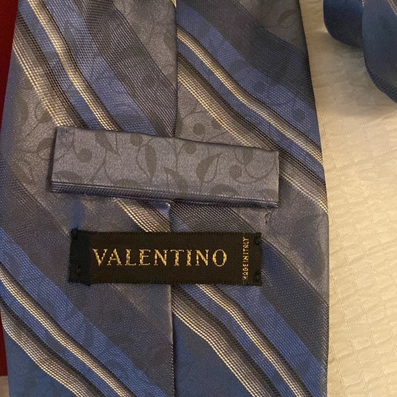 Valentino Ties - Picture 5 of 9